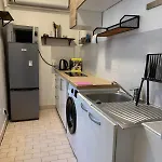 Paris Centre Cozy Apartment Relaxing Apartment With Double & Sofa Bed